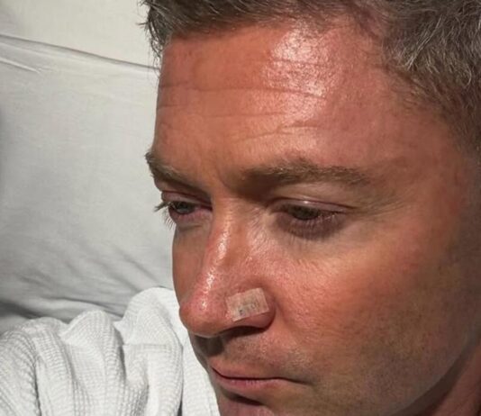 தோல் புற்று நோய்க்கு 6வது முறையாக அறுவை சிகிச்சை மேற்கொண்டுள்ள மைக்கேல் கிளார்க்