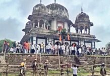 கோயிலை இடித்து கட்டியதாக புகார்: உ.பி.யில் முஸ்லிம் தர்காவை சேதப்படுத்திய இந்துத்துவா அமைப்பினர்