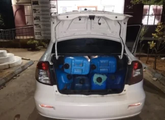 குமரி: அரசு மண்ணெண்ணெய் கடத்தல்… காரில் 1000 லி பறிமுதல்