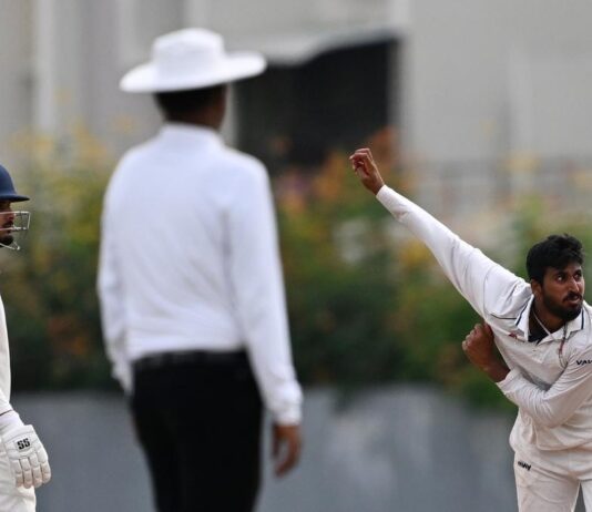 புச்சிபாபு கிரிக்கெட் தொடர்: இறுதிப் போட்டிக்கு டிஎன்சிஏ முன்னேற்றம்