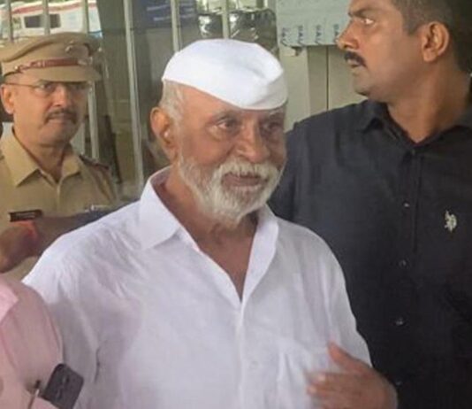 மும்பை நிழல் உலக தாதாக்களுக்கு சவாலாக இருந்த அருண் காவ்லிக்கு 17 வருட சிறைக்கு பிறகு ஜாமீன்