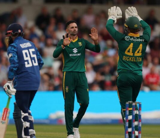 இங்கிலாந்து அணிக்கு எதிரான ஒருநாள் போட்டி தொடரை வென்றது தென் ஆப்பிரிக்கா