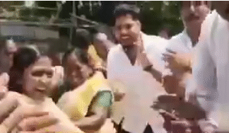 விளவங்கோடு: பெண் – ஆண் எம்எல்ஏ-கள் வடம் இழுத்தல் போட்டி