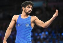 உலக மல்யுத்தப் போட்டி: அமன் ஷெராவத் தகுதி நீக்கம்