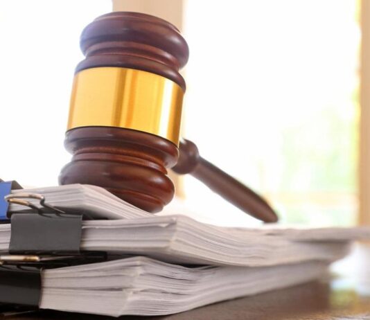 வழக்கறிஞர்கள், சாட்சிகள் ஆஜராகாததால் நீதிமன்றங்களில் 5.3 கோடி வழக்குகள் தேக்கம்