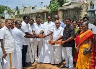 குளச்சல் துறைமுகத்தில் மீனவர் ஓய்வறை: எம்எல்ஏ அடிக்கல்