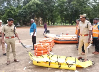 நாகர்கோவில்: வெள்ள மீட்பு உபகரணங்களை பார்வையிட்ட எஸ் பி