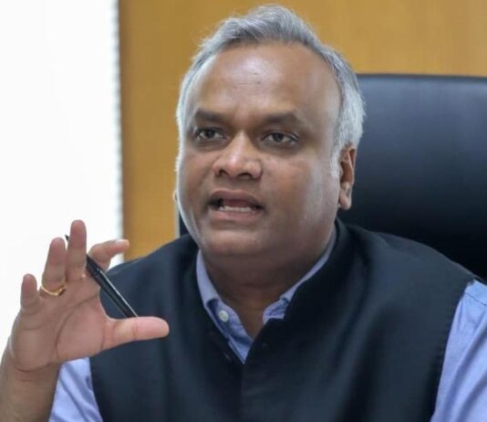 ஆர்எஸ்எஸ் அமைப்புக்கு எதிராக பேசிய மல்லிகார்ஜுன கார்கேவின் மகனுக்கு கொலை மிரட்டல்