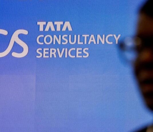 பணிநீக்கம் செய்யப்படும் டிசிஎஸ் ஊழியர்களுக்கு 2 ஆண்டு ஊதியம்