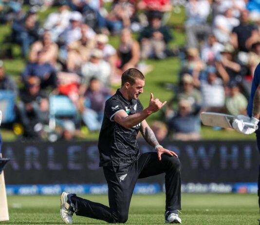 இங்கிலாந்துக்கு எதிரான 2-வது போட்டியிலும் வெற்றி: ஒருநாள் தொடரை வென்றது நியூஸி