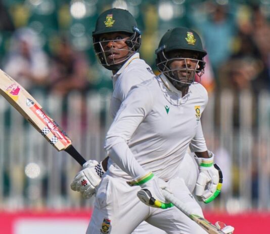 ரபாடா – செனுரன் முத்துசாமி ஜோடி அசத்தல்: தென் ஆப்பிரிக்க அணி 404 ரன்கள் குவிப்பு