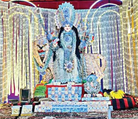 உதய்பூரில் பாலேஸ்வரி மாதாவுக்கு ரூ.51 லட்சத்தில் அலங்காரம்