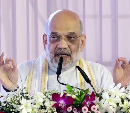 சோஹோ மெயிலுக்கு மாறினார் அமைச்சர் அமித் ஷா