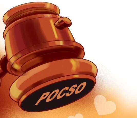 சிறுமி பாலியல் வன்கொடுமை வழக்கில் தாய், ஆண் நண்பருக்கு 180 ஆண்டு சிறை தண்டனை: கேரள போக்சோ நீதிமன்றம் தீர்ப்பு