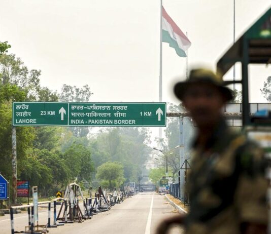 சீக்கியர் அல்லாத 14 பேருக்கு பாகிஸ்தான் அனுமதி மறுப்பு