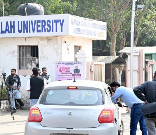 மேலும் ஒரு மருத்துவரை தேடும் போலீஸார்