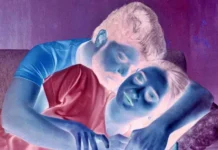 குளச்சல்: காதலனுடன் தனிமையில் இருந்த மகள்.. அதிர்ந்து போன தந்தை