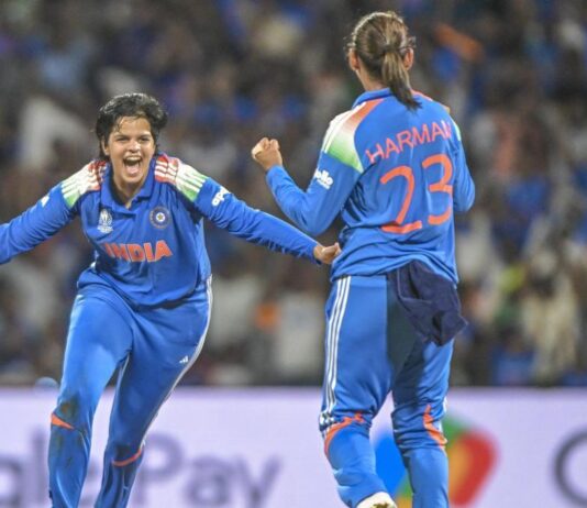 ஷெஃபாலி பவுலிங்கும் திருப்புமுனையும்: ஹர்மன்பிரீத் கவுரின் மாஸ்டர் ஸ்ட்ரோக்!