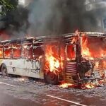 ஆந்திராவில் மீண்டும் பேருந்தில் தீ விபத்து: ஓட்டுனர், நடத்துனர் உட்பட 7 பேர் உயிர் தப்பினர்