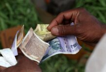 மணி ஆர்டர் மோசடி: அஞ்சல் அதிகாரிக்கு 3 ஆண்டு சிறை