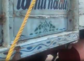 புலியூர்குறிச்சி: லாரிகள்மோதி விபத்து; போக்குவரத்து பாதிப்பு