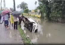 நாகர்கோவில் அருகே சொகுசு கார் கால்வாயில் விழுந்து விபத்து.