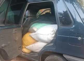 முஞ்சிறை: 1000 கிலோ ரேஷன் அரிசி, கார் பறிமுதல்