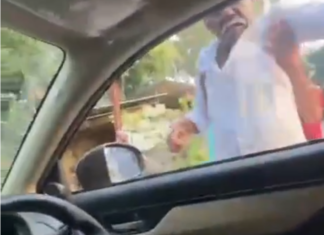 குமரி: காரில் வந்த மருமகளை தாக்கிய மாமனார் – வீடியோ வைரல்