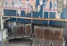 மார்த்தாண்டம் மேம்பால இருக்கைகள் உடைந்து விழுந்தன: பயணிகள் அவதி