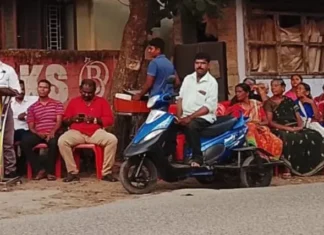 பூத்துறை: கால்வாய் சீரமைக்க காமராஜர் மக்கள் இயக்கம் தர்ணா