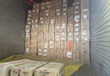 குமரி: ரூ 8 கோடியுடன் நள்ளிரவில் வந்த கண்டெய்னர் லாரி