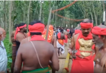 இட்டகவேலி: ஶ்ரீ நீலகேசி அம்மன் கோவிலில் கமுகுமர விழா