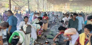 மண்டைக்காடு: கோயிலில் நள்ளிரவு வலிய படுக்கை பூஜை