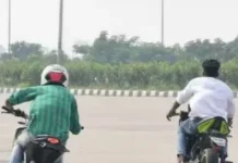 குமரியில்: பைக் ஓட்டிய மாணவன்; தந்தை மீது வழக்கு குமரியில்