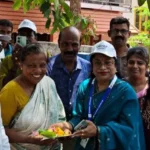 கொல்லங்கோடு: வெற்றிலை பாக்கு வைத்து வாக்காளர்களுக்கு அழைப்பு