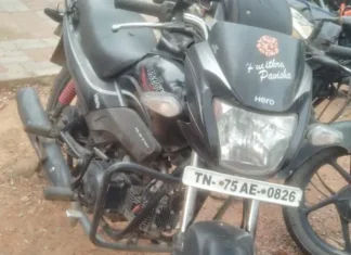சாலையில் தடுப்பில் மோதி இளைஞர் பலி