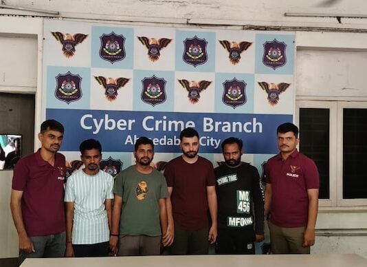 டீப்ஃபேக் வீடியோ மூலம் வங்கியில் கடன் பெற்று நூதன மோசடி: குஜராத்தில் 4 பேர் கைது