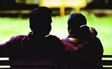 குமரி: மனைவி, கள்ளக்காதலனை தாக்கிய கணவர் கைது