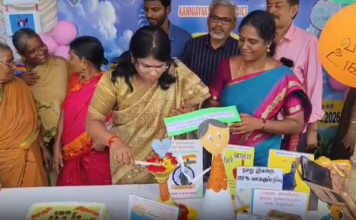 குளச்சல்: பழவகைகளால் தேர்தல் விழிப்புணர்வு கண்காட்சி