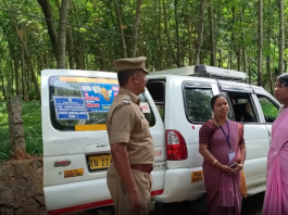 குமரி: பறக்கும் படையை சோதனை செய்த கலெக்டர்