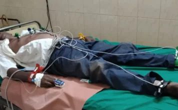 குளச்சல்: மயங்கி விழுந்த வேட்பாளர்; மருத்துவமனையில் அனுமதி