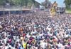 கூவாகம் கூத்தாண்டவர் கோயிலில் பெருந்தேரோட்டம் அரவான் களப்பலி காண திருநங்கைகள் வழிபாடு