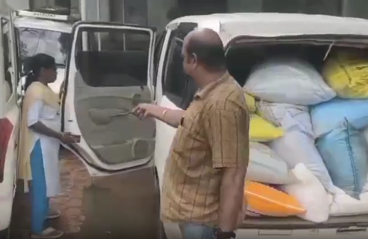 விளவங்கோடு: 2 வாகனங்களில் 3 ஆயிரம் ரேஷன் அரிசி பறிமுதல்
