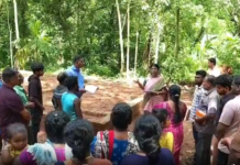 பொன்மனை: பழங்குடியினருக்கு வீடுகள் -கலெக்டர் ஆய்வு