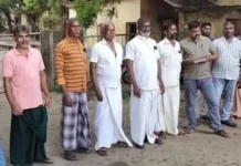 நாகர்கோவிலில் சுமை தூக்கும் தொழிலாளர்கள் போராட்டம்.