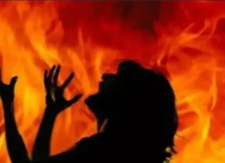 திருவட்டாறு: தீயில் கருகிய நிலையில் மூதாட்டி சடலம்