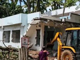 சுவாமியார்மடம்: கால்வாயில் ஆக்கிரமிப்பு வீடு இடிப்பு