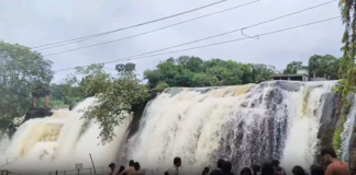 திற்பரப்பு அருவியில் சுற்றுலா பயணிகள் குளிக்க தடை