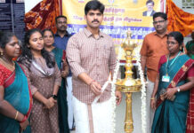 ஆடை உற்பத்தியில் புதுமையைப் புகுத்த வேண்டும் : நெசவாளர்களுக்கு ஆட்சியர் பிரதாப் வேண்டுகோள்