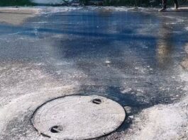 நாகர்கோவில் வடசேரியில் சாலையில் ஓடும் கழிவுநீர் – பொதுமக்கள் அவதி நாகர்கோவில் வடசேரி பேருந்து நிலையம் அருகே பாதாள சாக்கடை கழிவுநீர் வெளியேற்றம்